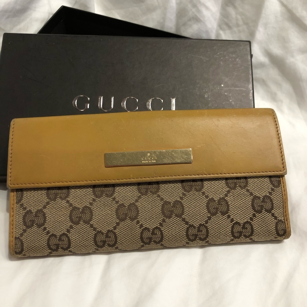 Gucci wallet